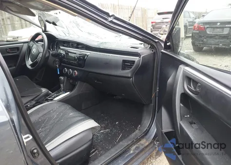 2015 Toyota Corolla L z USA, uszkodzony, nr VIN 5YFBURHE0FP363561